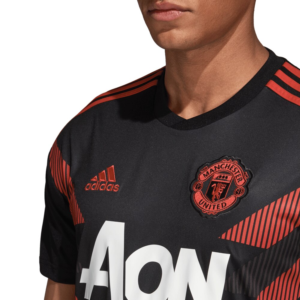 manchester united pre match jersey