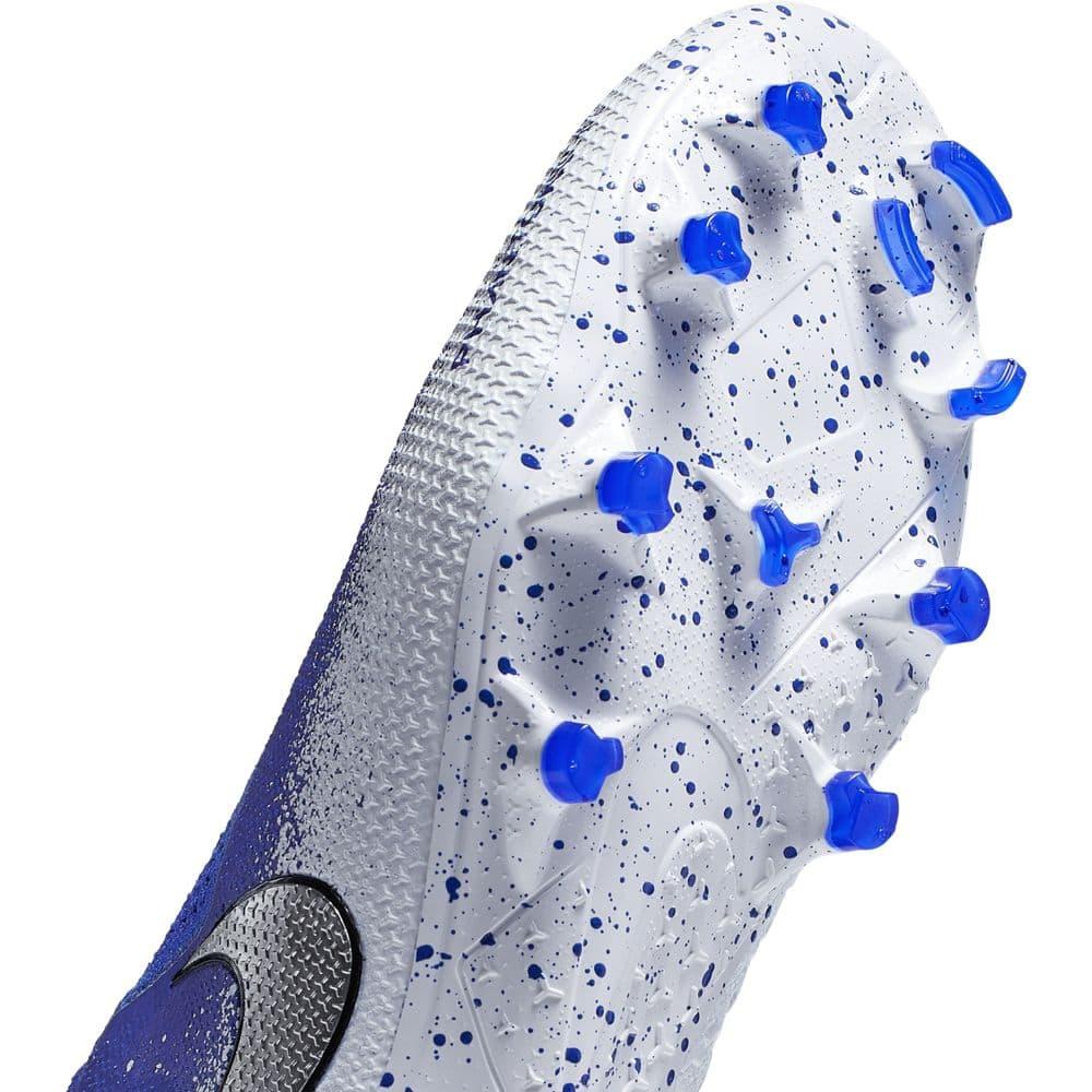 Chaussure de foot Nike Phantom Vision Elite DF FG Racer .