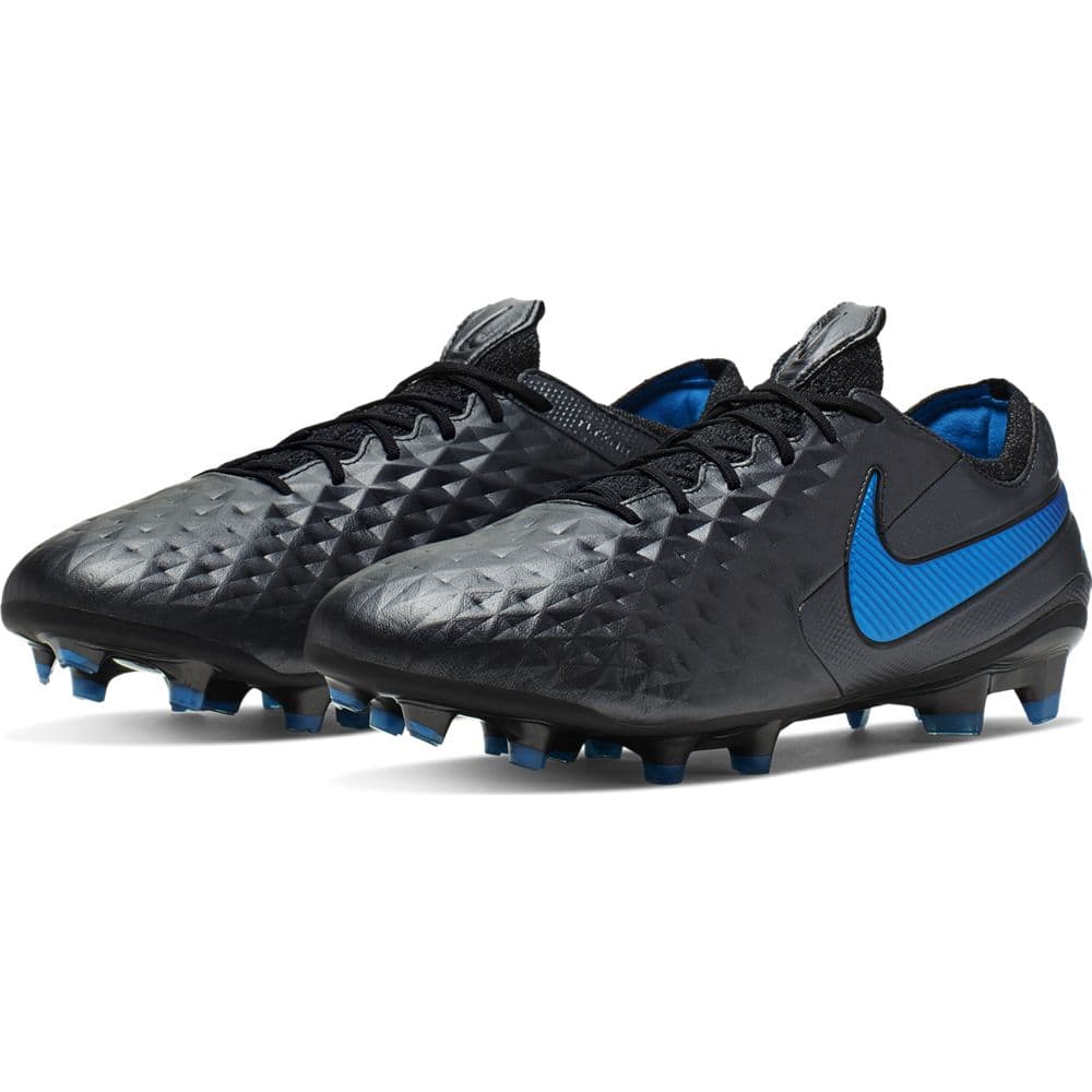 black and blue nike tiempo