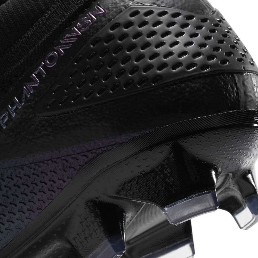 Fotbollssko för grus turf Nike React Phantom Vision 2 Pro .
