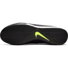 Official Nike Phantom Vision Club DF Astro Turf Football