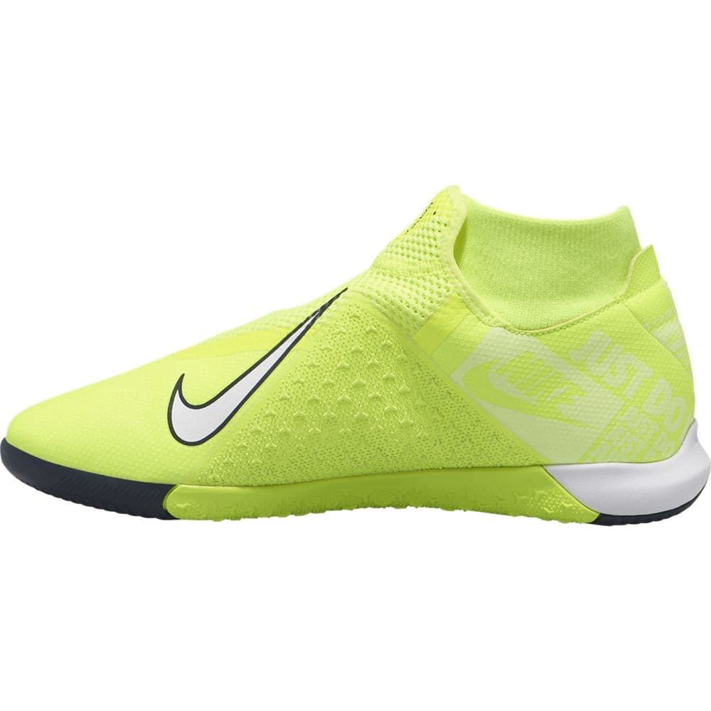 phantom nike indoor
